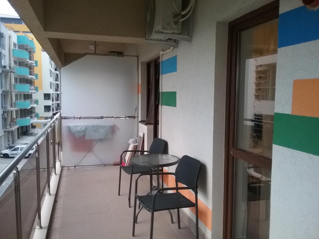 Flory'S Apartment Mamaia Buitenkant foto